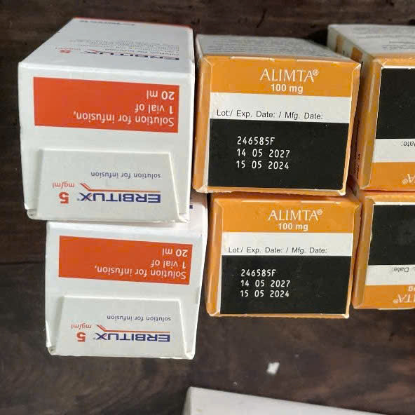 Thuốc Erbitux 5mg/ml Merck điều trị cho bệnh nhân bị ung thư đại - trực tràng, ung thư tế bào vảy vùng đầu và cổ (20ml)