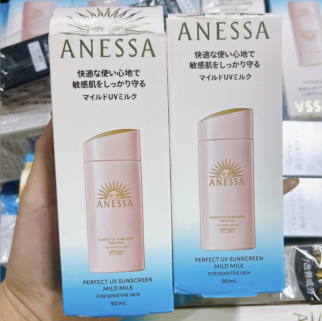 Sữa Chống Nắng Anessa Cho Da Nhạy Cảm & Trẻ Em 60ml